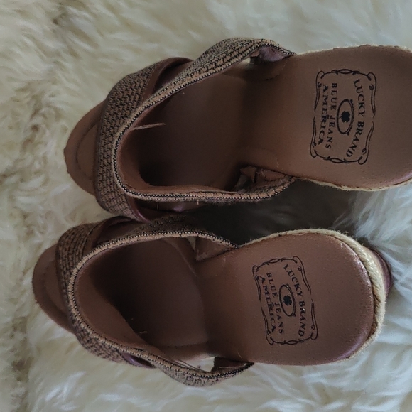 Lucky Brand Wedge size 9 - Picture 4 of 6